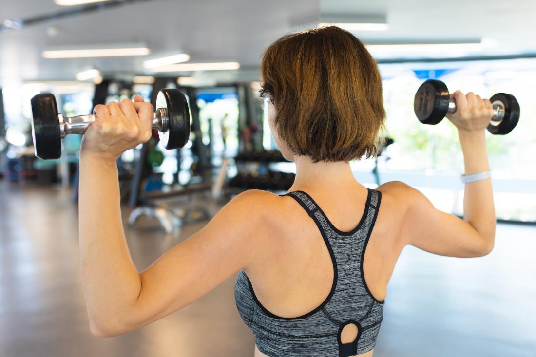 ejercicios para biceps y triceps entrenador personal valencia